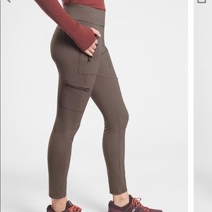 Headlands Hybrid Cargo Tight in Coffee House NWT